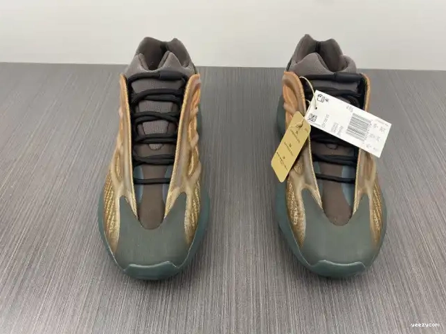 V3 Adidas Copfade Yeezy GY4109 Boost 700 0705